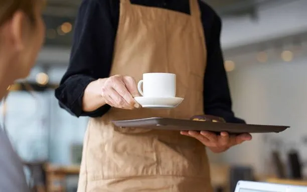 Medewerker bediening