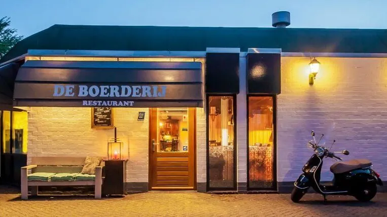 Medewerker bediening