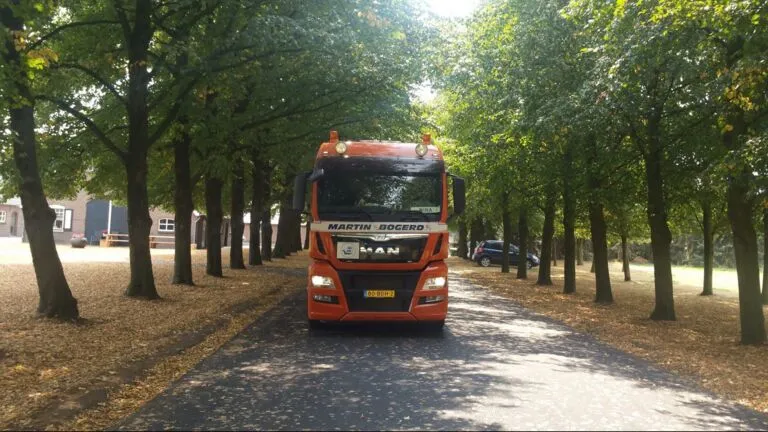 Chauffeur houtdistributie